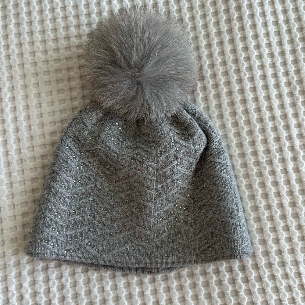 Gray Knit Beanie with Pom Pom